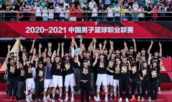 MK体育-CBA冠军总决赛落幕！广东宏远险胜辽宁本钢，成功卫冕夺冠！